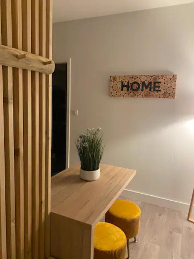 Le Canal Parking Gratuit Home-One Dole Zewnętrze zdjęcie